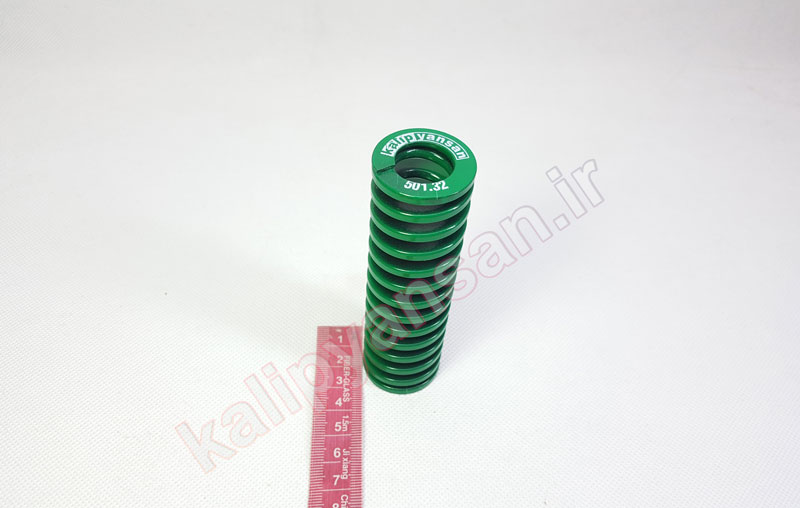 فنر سبز رنگ قالب به قطر 32 و ارتفاع 102